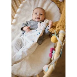 Kaloo Doudou lapin Carré douceur Blanc délicat< Doudou Polyester Recyclé|Doudou Lapin