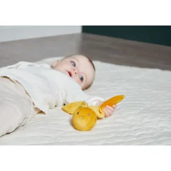 Kaloo Hochet lapin Ocre< Toute La Sélection D'idées Cadeaux|Hochets